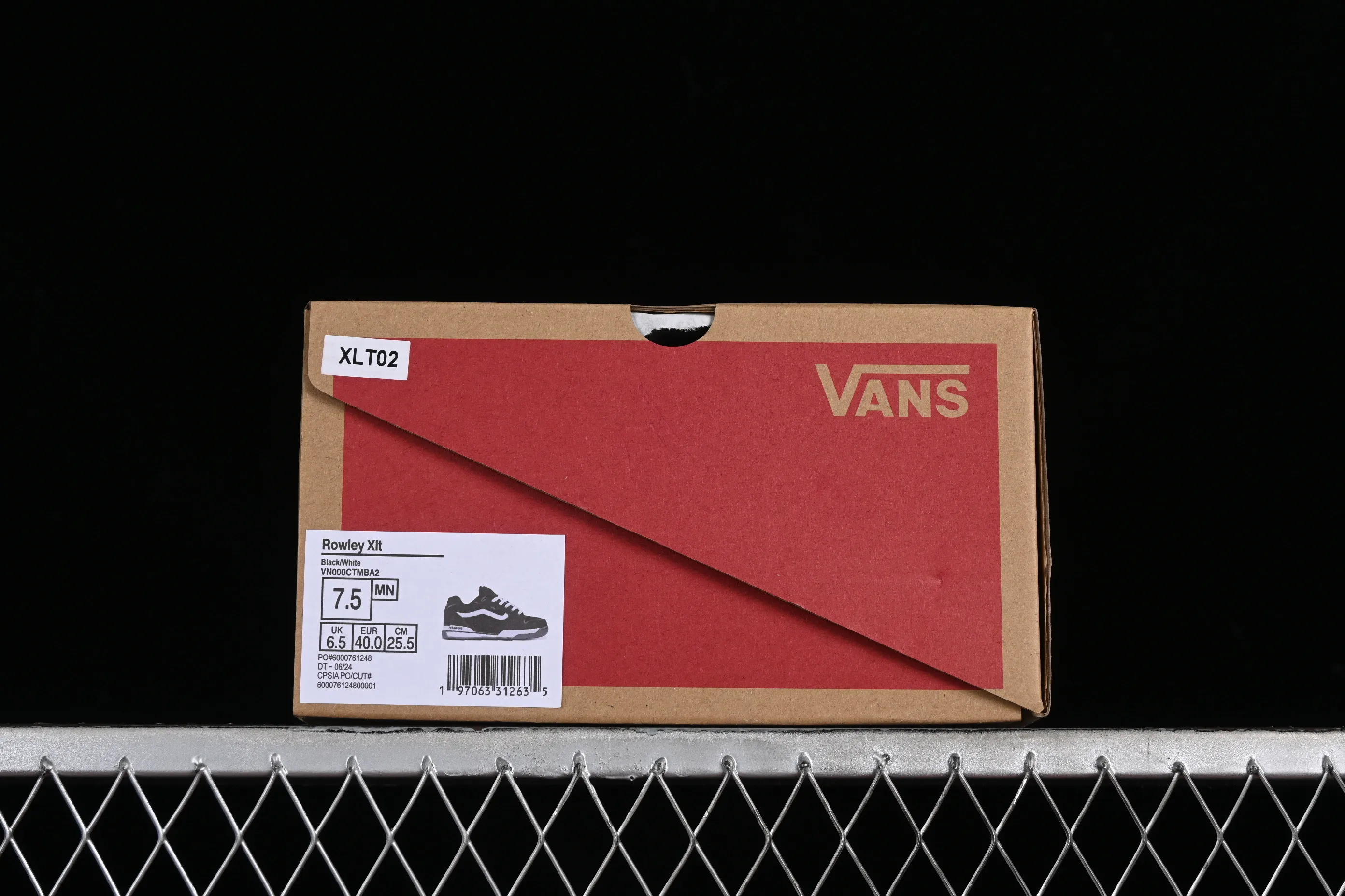 All categories Vans Vans series Vans Mid Vans China Vans Rowley XLT series Vans official shock-absorbing and wear-resistant retro skateboard shoes VN000CTMBA2